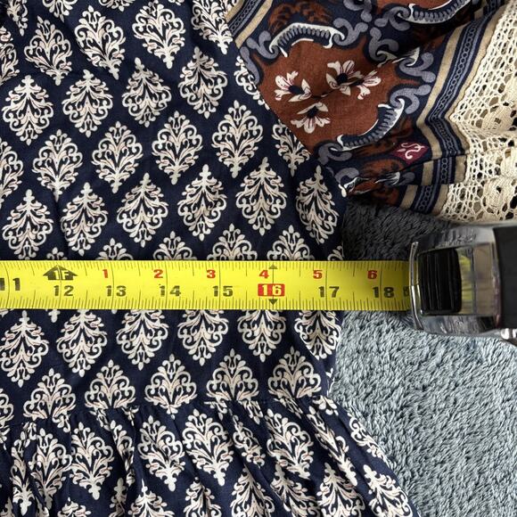 Entro Lace Boho Navy Ivory PInk Bell Sleeve Blouse Top Medium - Picture 5 of 8